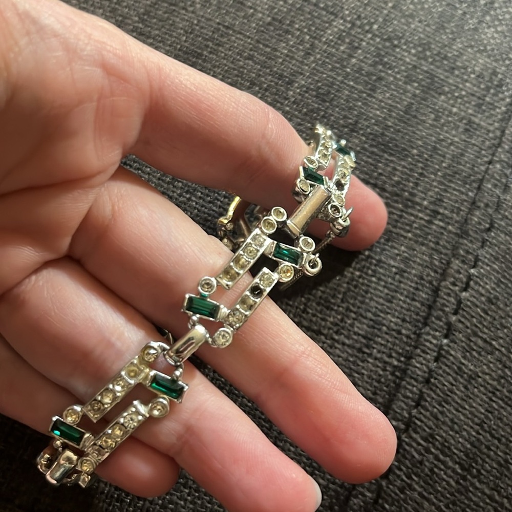 Vintage Sarah Coventry Emerald Ice Bracelet & Earrings Jewelry Set - Picture 7 of 16